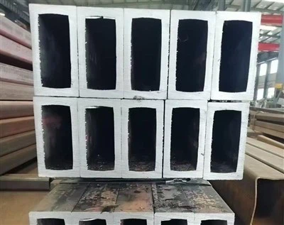 ส่วนกลวงมุมแหลม